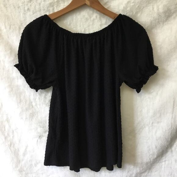 W5 Black Swiss Dot Puff Sleeve Button-Up Top - Picture 2 of 8